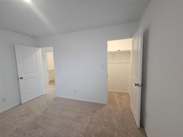 190 Sormonne LOOP, Kyle, TX 78640