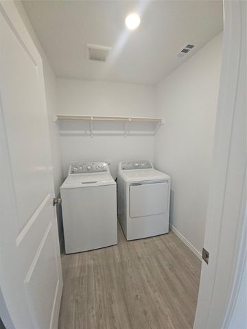 190 Sormonne LOOP, Kyle, TX 78640