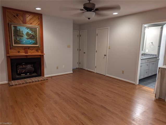 4220 Hollowoak Court, Winston-salem, NC 27104