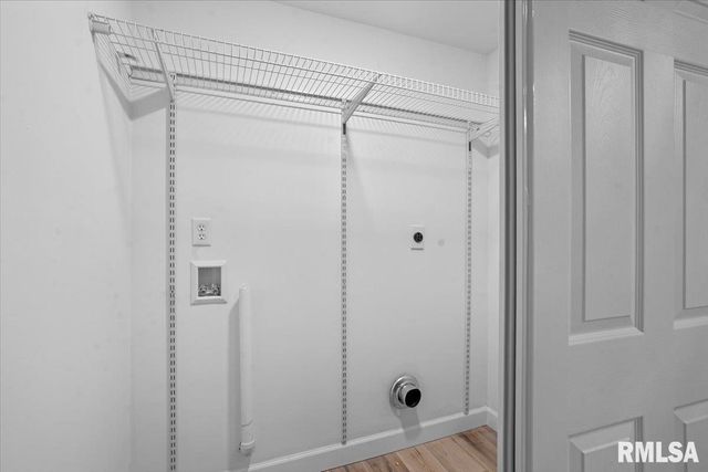 1722 N PEORIA Road, Springfield, IL 62702