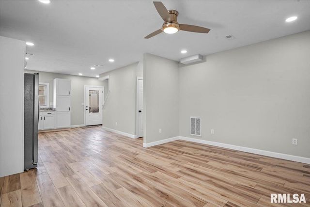 1722 N PEORIA Road, Springfield, IL 62702