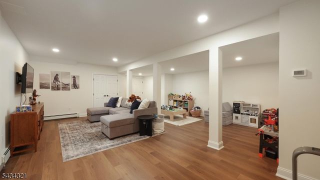 383 Tunnel Rd, Bethlehem Twp., NJ 08802