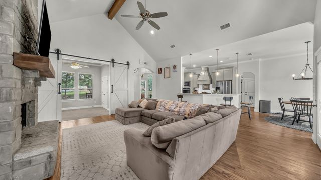 206 El Dorado Trail, Millsap, TX 76066