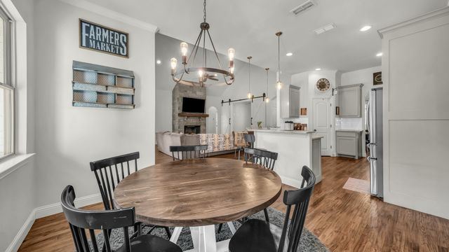 206 El Dorado Trail, Millsap, TX 76066