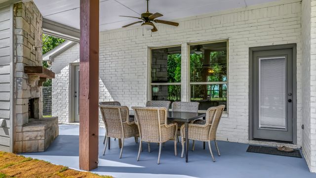 206 El Dorado Trail, Millsap, TX 76066