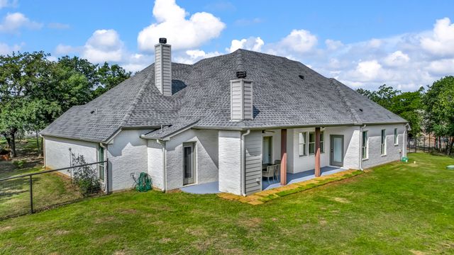 206 El Dorado Trail, Millsap, TX 76066