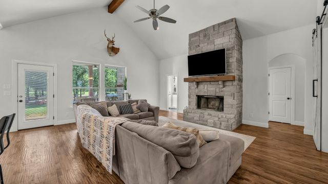 206 El Dorado Trail, Millsap, TX 76066