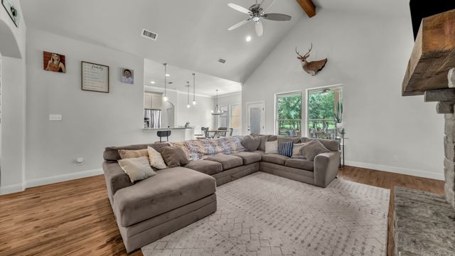 206 El Dorado Trail, Millsap, TX 76066