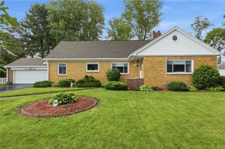 127 Ridgemont Drive, Greece, NY 14626