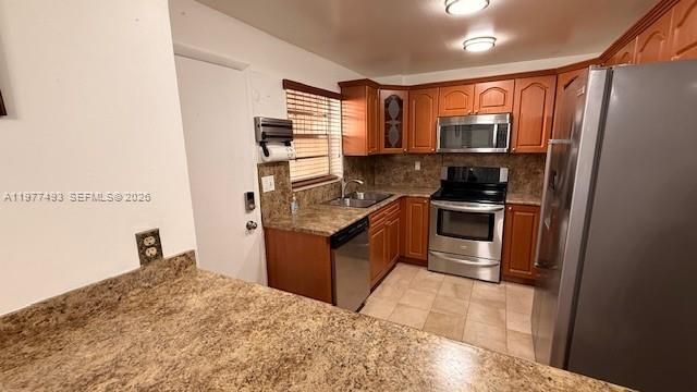 8895 Fontainebleau Blvd 111, Miami, FL 33172