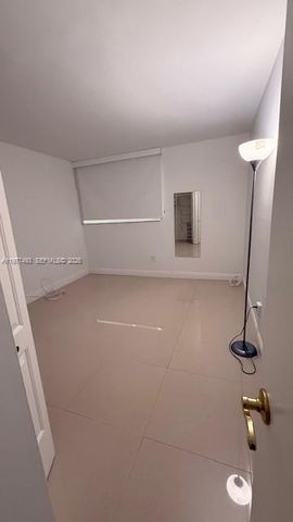 8895 Fontainebleau Blvd 111, Miami, FL 33172