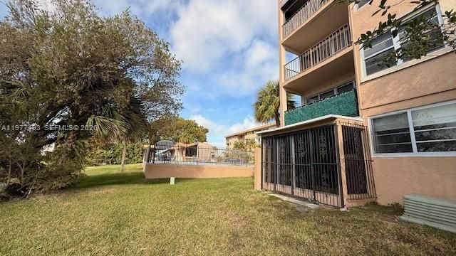 8895 Fontainebleau Blvd 111, Miami, FL 33172