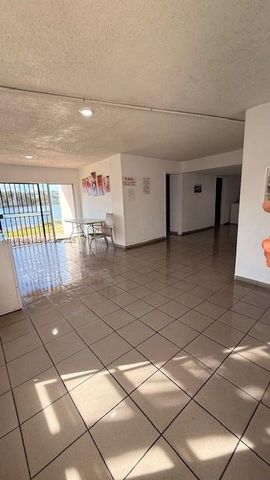 8895 Fontainebleau Blvd 111, Miami, FL 33172