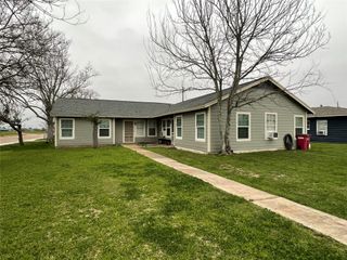 1754 W 6th Street, Freeport, TX 77541