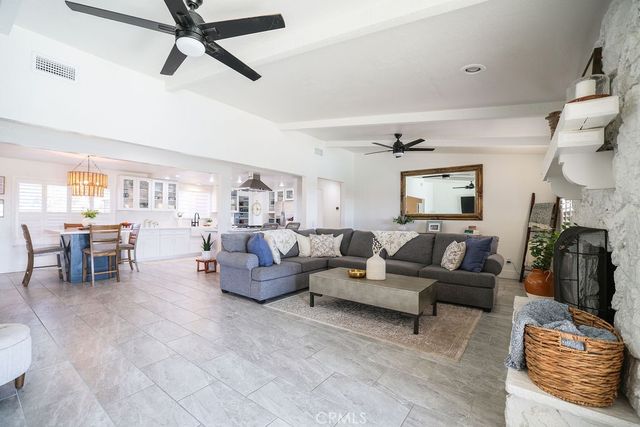16465 Holcomb Way, Riverside, CA 92504