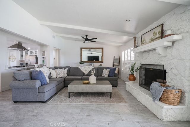 16465 Holcomb Way, Riverside, CA 92504