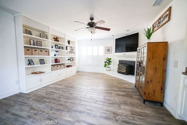 16465 Holcomb Way, Riverside, CA 92504