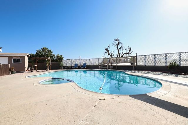 16465 Holcomb Way, Riverside, CA 92504
