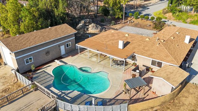 16465 Holcomb Way, Riverside, CA 92504