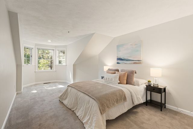 661 Lowell St 14, Lexington, MA 02420