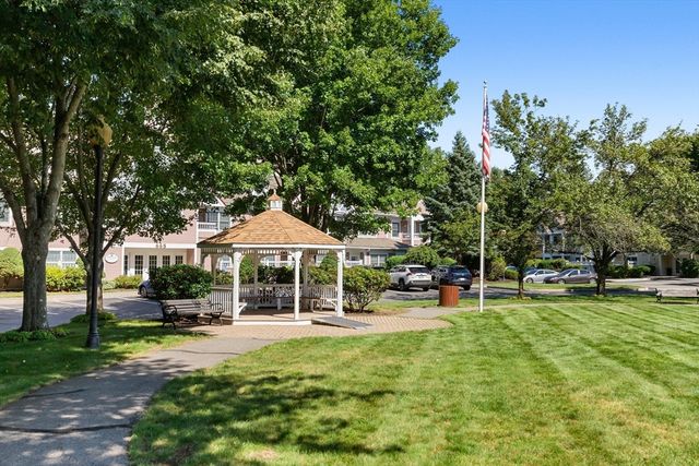 661 Lowell St 14, Lexington, MA 02420