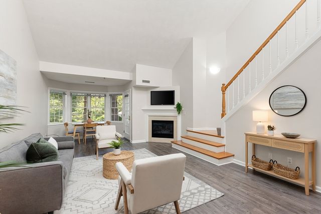 661 Lowell St 14, Lexington, MA 02420