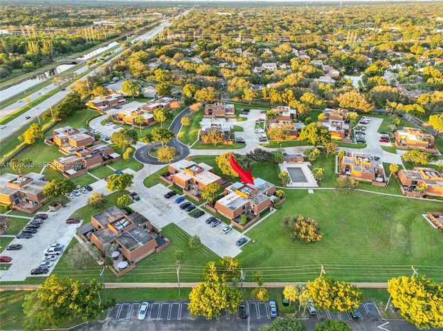 2565 Garden Ct, Cooper City, FL 33026