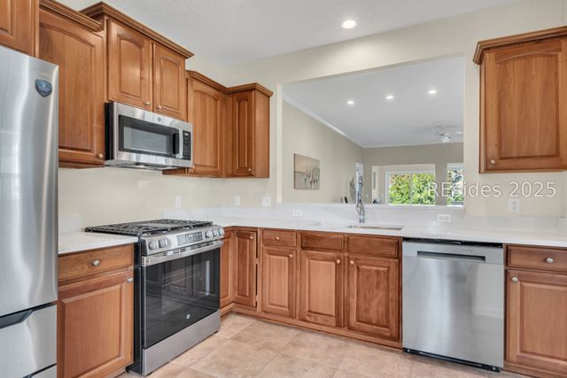 8 Biltmore Dr, Bluffton, SC 29909