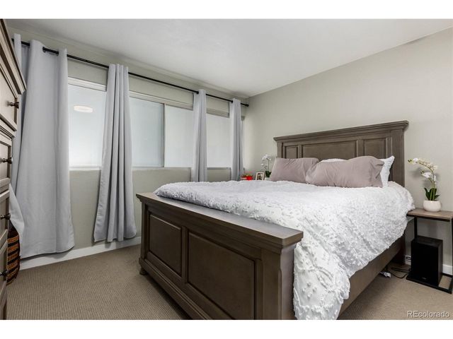 888 N Logan St 2F, Denver, CO 80203