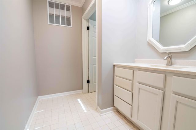 1239 WHITTEN RD, Memphis, TN 38134