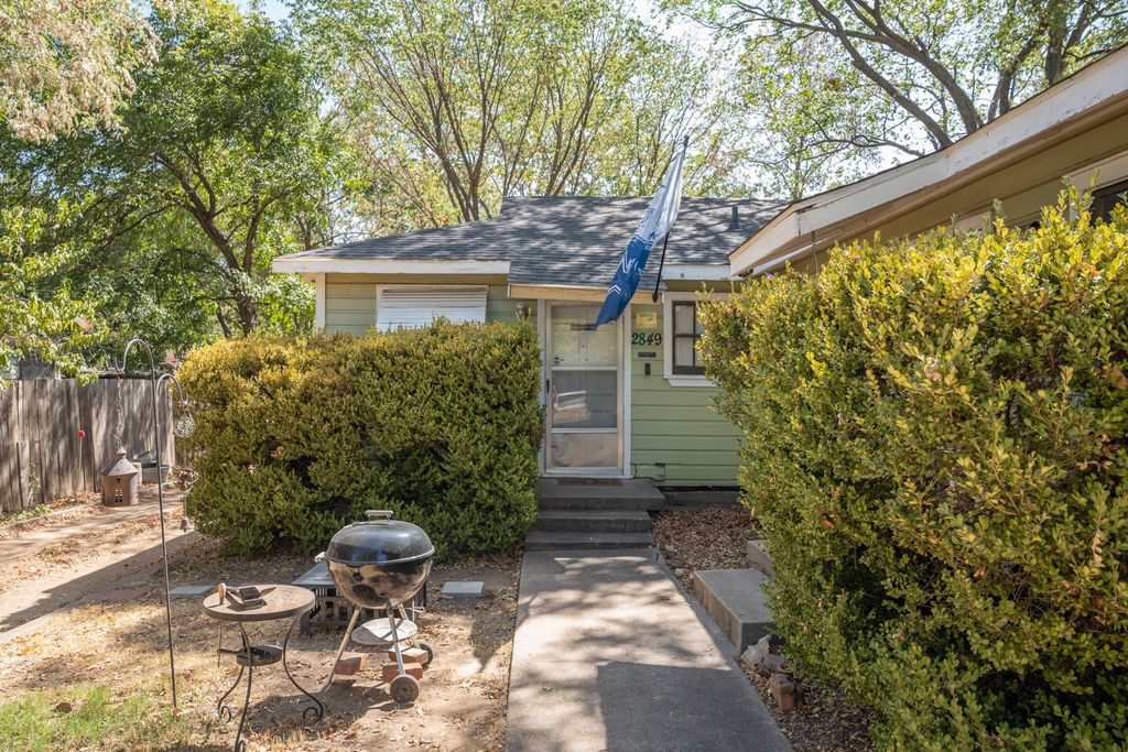 2849 Handley Drive, Fort Worth, TX 76112 — photo 4
