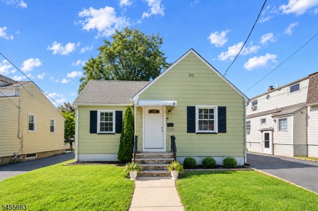 106 Summit Ave, Bloomfield Twp., NJ 07003 — exterior