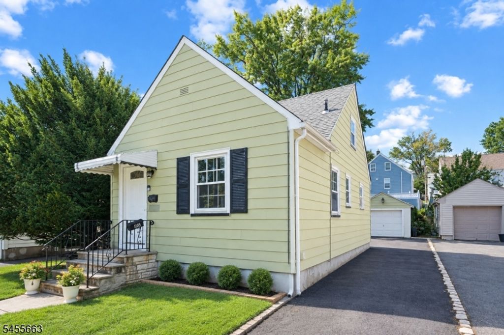 106 Summit Ave, Bloomfield Twp., NJ 07003 — photo 2