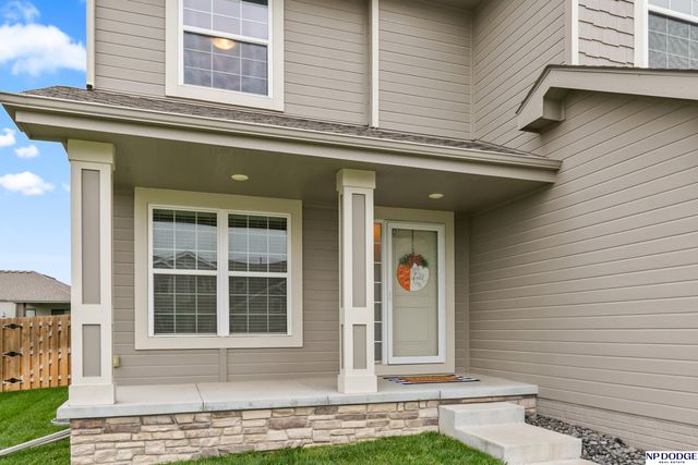 7714 S 195 Street, Gretna, NE 68028
