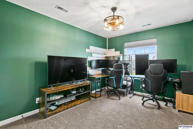 7714 S 195 Street, Gretna, NE 68028