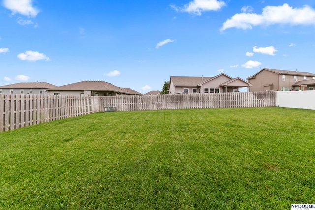 7714 S 195 Street, Gretna, NE 68028