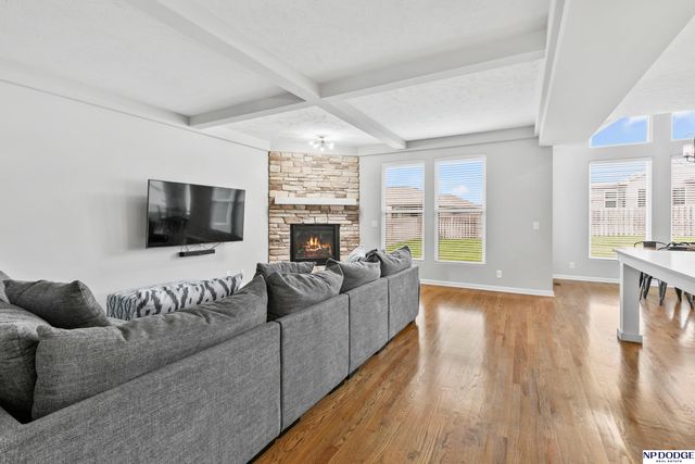7714 S 195 Street, Gretna, NE 68028