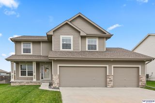7714 S 195 Street, Gretna, NE 68028