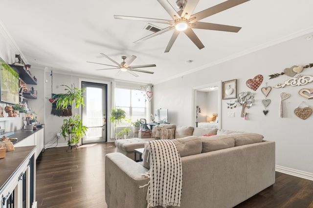 2500 King Arthur Boulevard 306, Lewisville, TX 75056