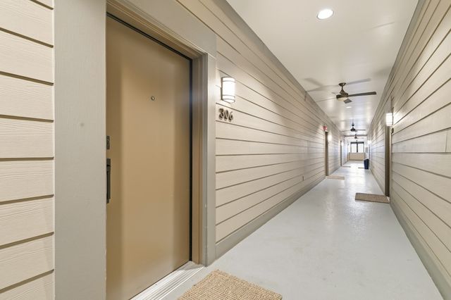 2500 King Arthur Boulevard 306, Lewisville, TX 75056