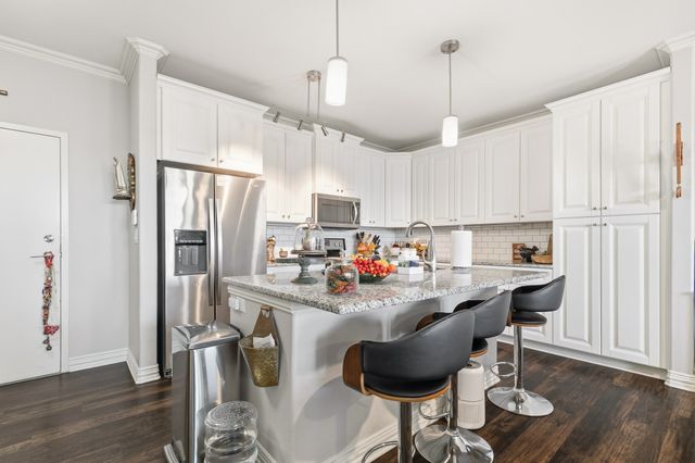 2500 King Arthur Boulevard 306, Lewisville, TX 75056