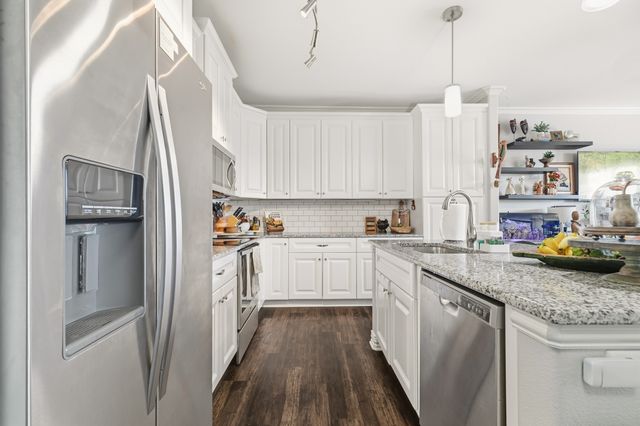 2500 King Arthur Boulevard 306, Lewisville, TX 75056