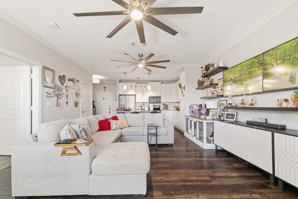 2500 King Arthur Boulevard 306, Lewisville, TX 75056