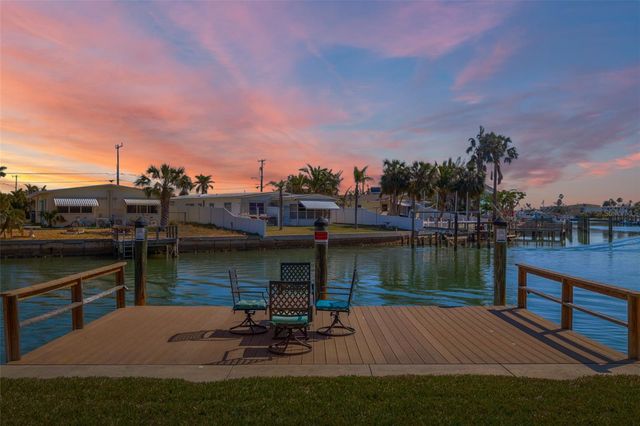145 116TH AVENUE 301, Treasure Island, FL 33706
