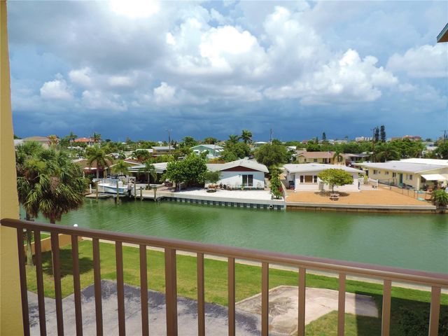 145 116TH AVENUE 301, Treasure Island, FL 33706