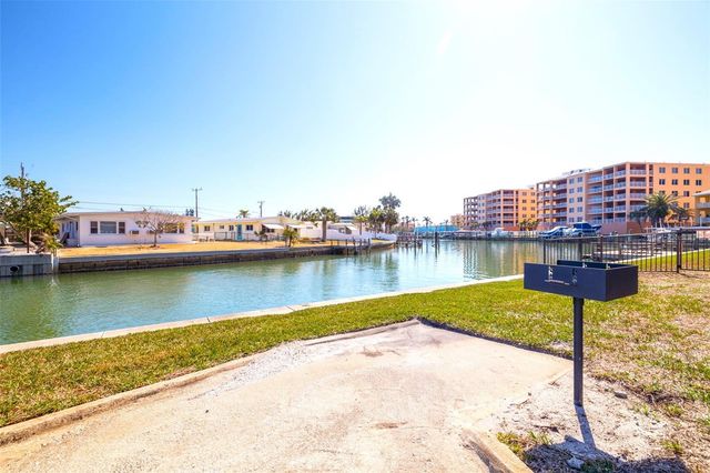 145 116TH AVENUE 301, Treasure Island, FL 33706