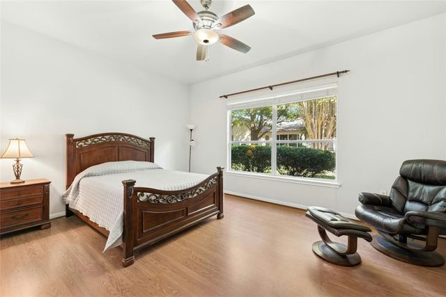 106 Waterlily LN, Georgetown, TX 78633