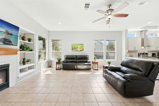 106 Waterlily LN, Georgetown, TX 78633