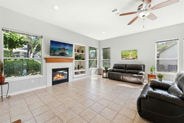 106 Waterlily LN, Georgetown, TX 78633