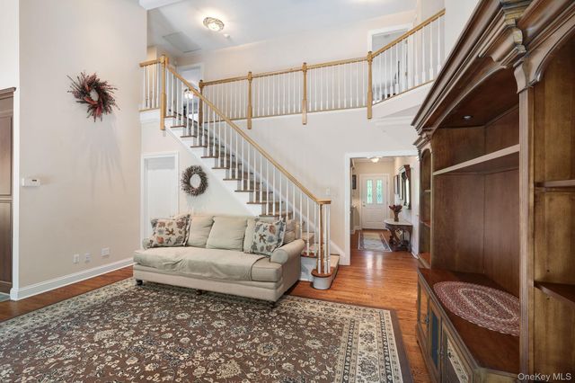 42 Somerset Lane, Warwick, NY 10990